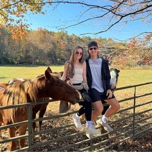 Meet your Posher, Bailey